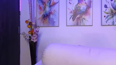 Scarlet online show from December 18, 2025, 11:38 am