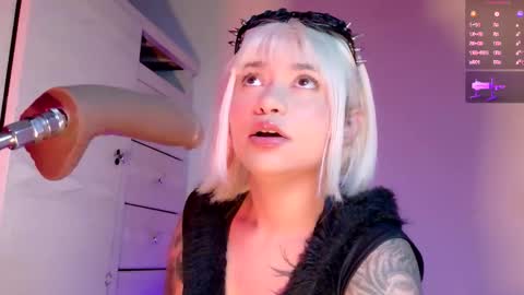 scarlet_gold online show from March 15, 2026, 10:49 pm