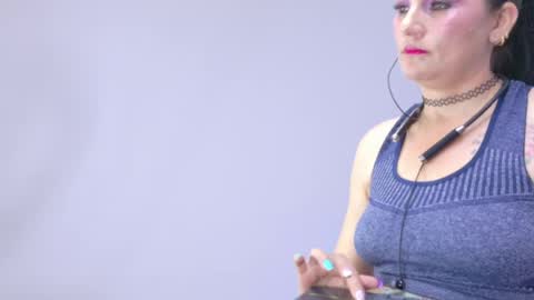 scarlet_hiit online show from June 4, 2026, 4:18 am