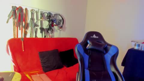 scarlet taylor kennedy online show from February 5, 2026, 8:57 pm