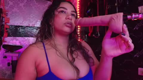 Snapshot of scarlet_queen__ chatting on November 1, 2025, 12:45 am Scarlet online show from November 1, 2025, 12:45 am