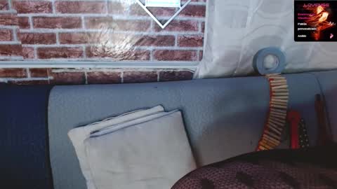 Snapshot of scarlet_queen__ chatting on March 18, 2026, 6:05 am Scarlet online show from March 18, 2026, 6:05 am