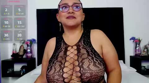 Scarlet Ray  online show from September 9, 2025, 11:43 am