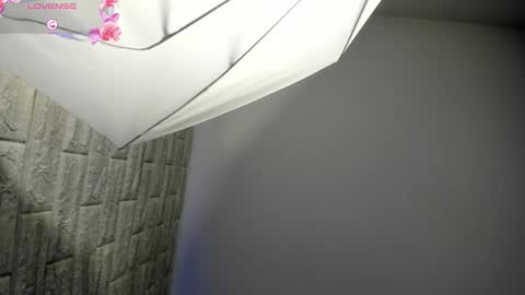 Scarlet online show from September 13, 2025, 7:24 pm