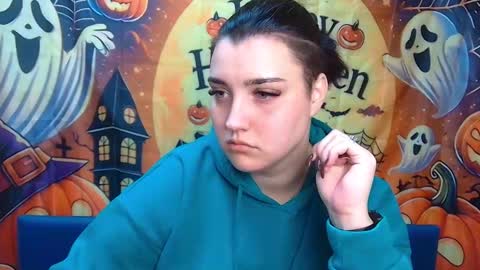 ScarletCargo online show from November 3, 2025, 6:14 am