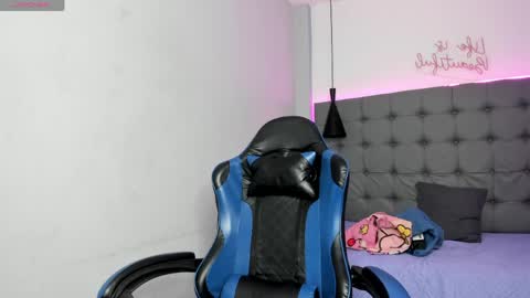 scarlet online show from May 22, 2026, 3:57 am