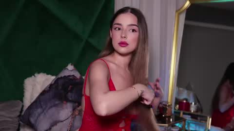 scarletcolesx online show from July 3, 2026, 9:32 pm