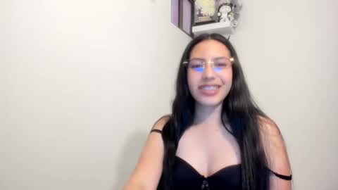 Scarlet online show from March 6, 2026, 2:30 am