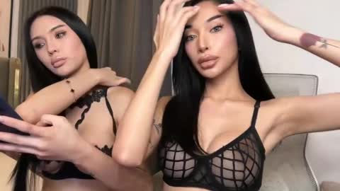 ur sweetest scarlet online show from April 14, 2026, 1:39 pm