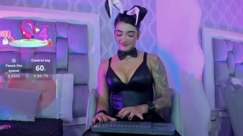              online show from May 29, 2026, 8:18 pm
