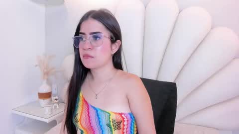 Snapshot of scarleth_fire chatting on February 9, 2026, 12:31 pm Scarleth online show from February 9, 2026, 12:31 pm