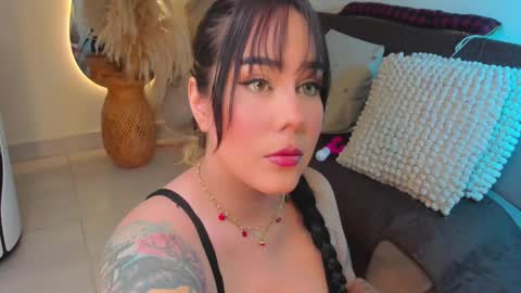 Scarleth... but not Scarleth Johansson. online show from March 8, 2025, 1:39 am