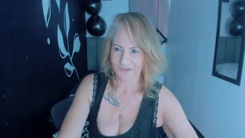 S C A R L E T online show from December 5, 2024, 6:11 pm