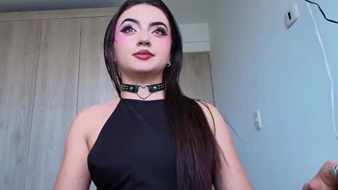 Scarlet online show from February 20, 2026, 6:19 pm