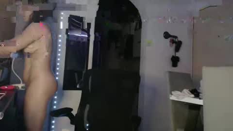 Snapshot of scarletmoons chatting on March 11, 2026, 7:25 am scarletmoons online show from March 11, 2026, 7:25 am