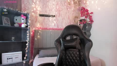 Snapshot of scarlett21__ chatting on May 22, 2026, 6:46 pm Scarlett online show from May 22, 2026, 6:46 pm