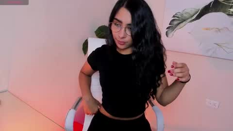 Snapshot of scarlett25__ chatting on February 10, 2026, 8:02 pm Scarlett online show from February 10, 2026, 8:02 pm