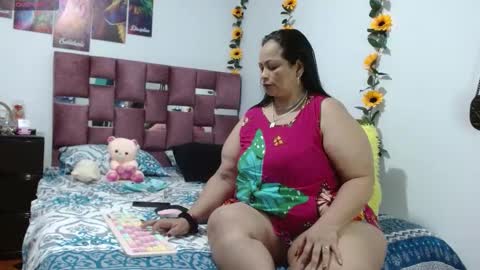 Snapshot of scarlett__jhonson chatting on October 16, 2025, 1:17 am Scarlett online show from October 16, 2025, 1:17 am