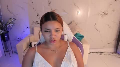 Snapshot of scarlett_enjoy1 chatting on September 11, 2025, 12:27 pm scarlett_enjoy1 online show from September 11, 2025, 12:27 pm