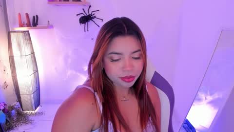 Snapshot of scarlett_enjoy1 chatting on October 23, 2025, 3:22 pm scarlett_enjoy1 online show from October 23, 2025, 3:22 pm