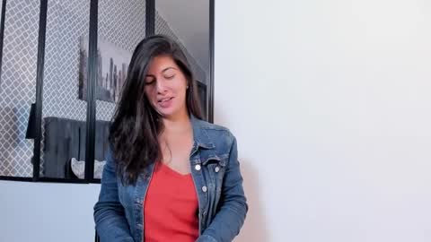 Snapshot of scarlett_moore_ chatting on January 20, 2025, 1:53 pm Scarlett online show from January 20, 2025, 1:53 pm