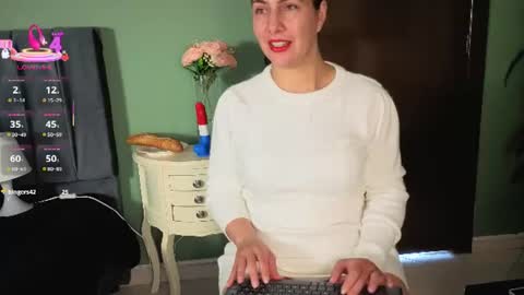 Snapshot of scarlett_moore_ chatting on July 15, 2026, 4:56 pm Scarlett online show from July 15, 2026, 4:56 pm