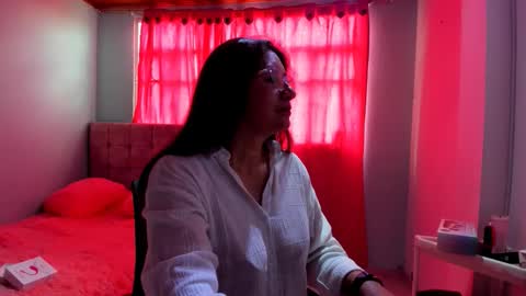 Snapshot of scarlett_mystic chatting on October 6, 2025, 2:14 pm Scarlett online show from October 6, 2025, 2:14 pm