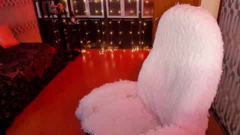 Snapshot of scarlett_ohara_1861 chatting on January 14, 2025, 6:28 pm Scarlett online show from January 14, 2025, 6:28 pm