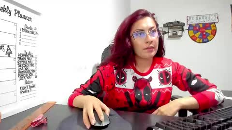 Snapshot of scarlett_sen chatting on December 24, 2024, 6:28 pm Mistress Scarlett online show from December 24, 2024, 6:28 pm