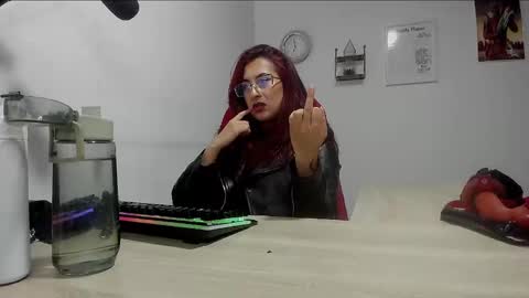 Snapshot of scarlett_sen chatting on February 17, 2025, 3:42 pm Mistress Scarlett online show from February 17, 2025, 3:42 pm