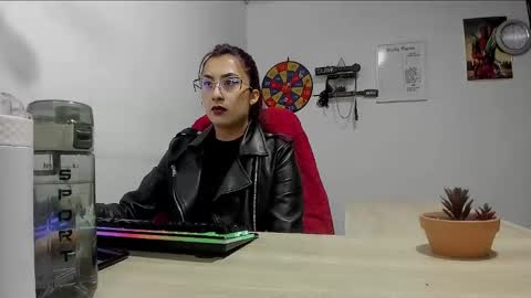 Snapshot of scarlett_sen chatting on March 11, 2025, 1:12 pm Mistress Scarlett online show from March 11, 2025, 1:12 pm