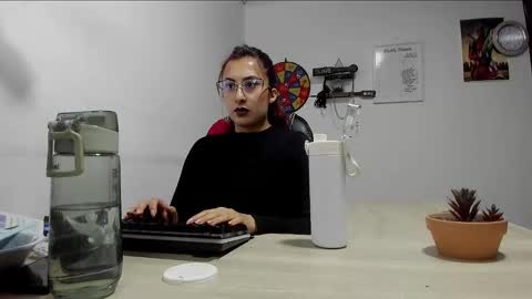 Snapshot of scarlett_sen chatting on March 11, 2025, 4:18 pm Mistress Scarlett online show from March 11, 2025, 4:18 pm