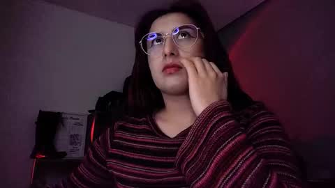 Snapshot of scarlett_sen chatting on September 15, 2025, 2:17 pm Mistress Scarlett online show from September 15, 2025, 2:17 pm