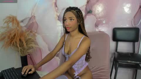 scarlett_star01 online show from October 20, 2025, 2:06 pm