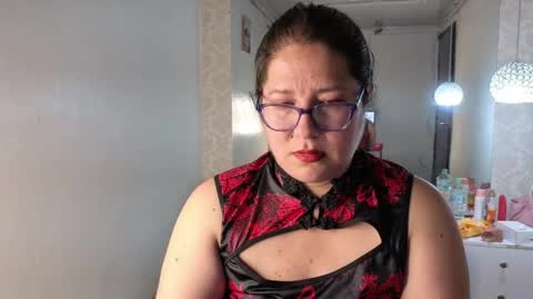 scarlett_widow online show from April 17, 2026, 2:36 am