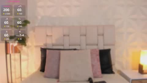     online show from October 31, 2025, 12:06 pm