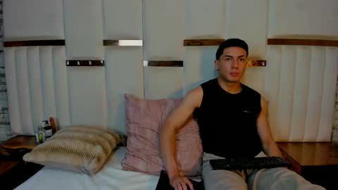 Scarlett and Lucas online show from January 15, 2026, 8:23 pm