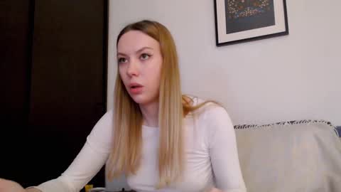 Scarlett online show from January 18, 2026, 1:04 pm