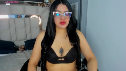 Snapshot of scarlettjoness__ chatting on October 4, 2025, 12:03 pm Scarlett online show from October 4, 2025, 12:03 pm