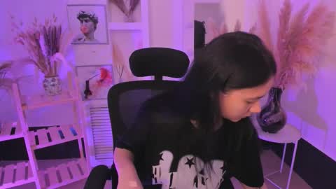 scarlettmurr online show from September 22, 2025, 6:59 am