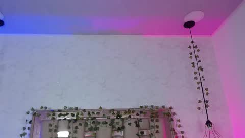 Scarlet online show from January 7, 2026, 5:37 pm