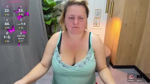 Scarlett online show from September 16, 2025, 5:30 am