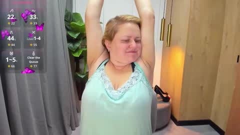 Scarlett online show from October 10, 2025, 5:28 am