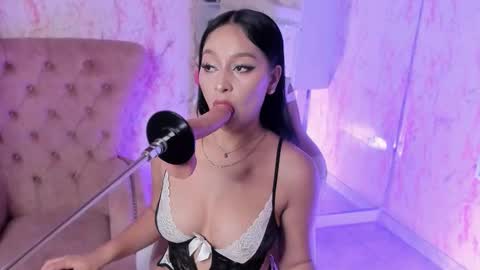 Scarlet online show from December 2, 2025, 1:55 am