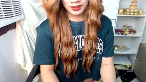 Snapshot of scarletxxxx chatting on December 22, 2024, 8:38 am Queen Scarlet online show from December 22, 2024, 8:38 am