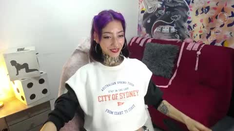 Scarllett online show from April 11, 2026, 7:45 am