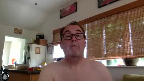 Snapshot of scbiggersballs chatting on May 29, 2026, 10:13 am scbiggersballs online show from May 29, 2026, 10:13 am