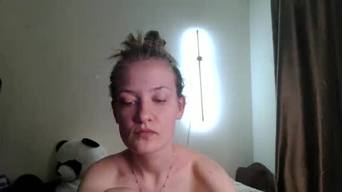 Elsa online show from April 10, 2026, 2:11 pm