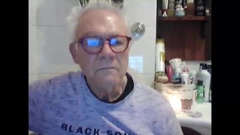 Snapshot of schizzodoro chatting on October 17, 2025, 2:59 am schizzodoro online show from October 17, 2025, 2:59 am
