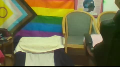 schmidti online show from October 4, 2025, 4:21 am